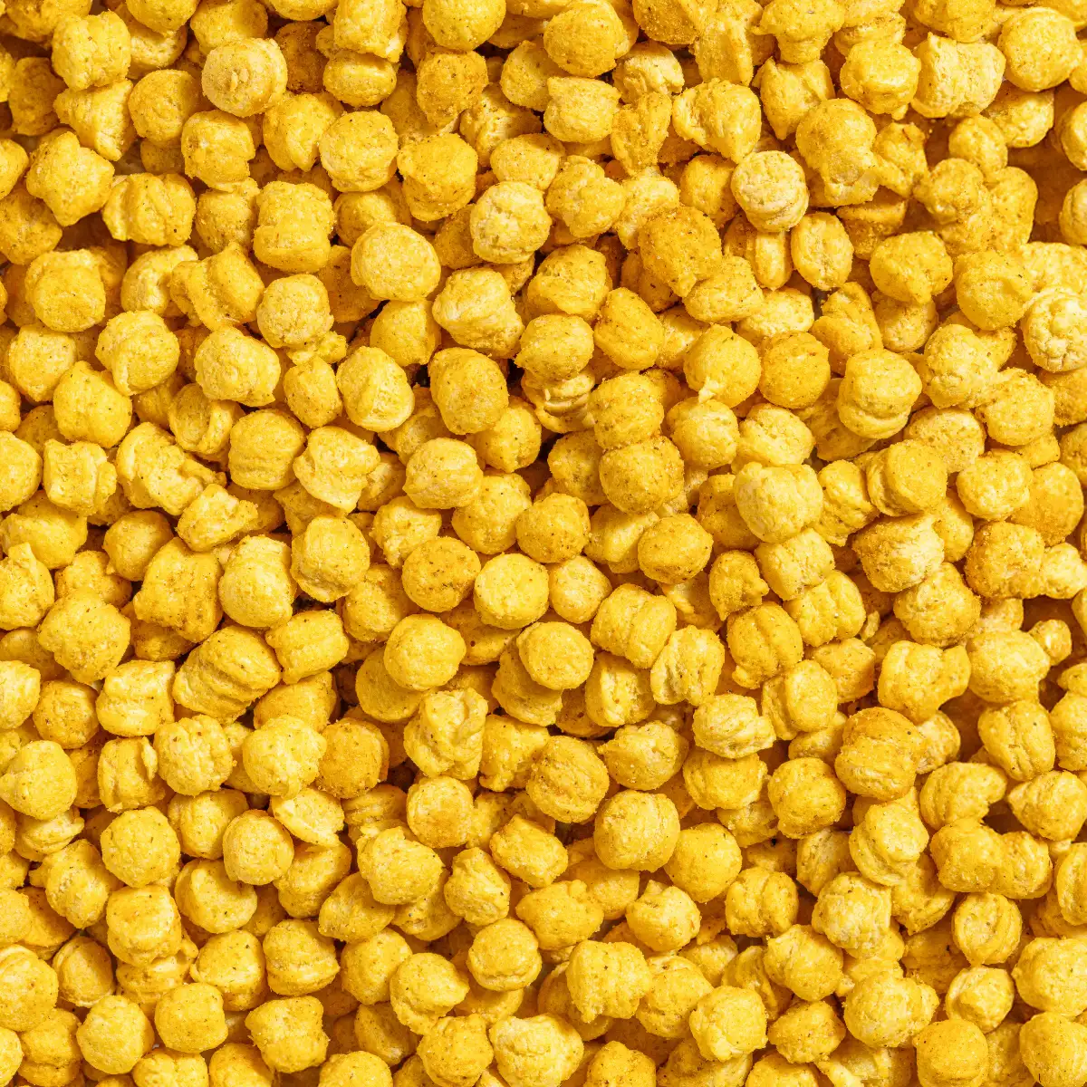 Makrobillede af NutriPurs ristede kikærtesnacks “Mexico Taco”.