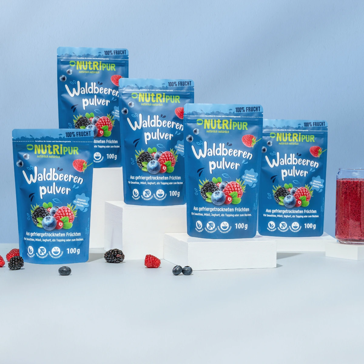 Her er et produktbillede af tilbuddet med det frysetørrede økologiske frugtpulver “Skovbær” i 5x100 gram.