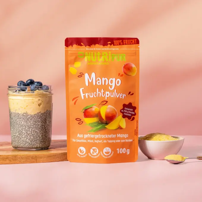 Billedet viser det frysetørrede mangopulver anvendt som dessert.