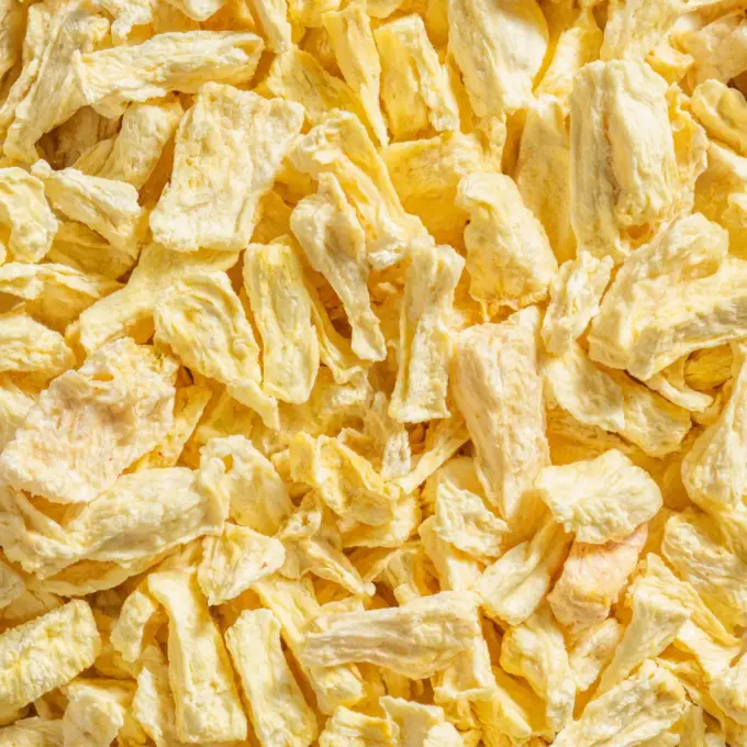 Billedet viser et makrobillede af NutriPurs frysetørrede ananas