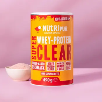 Her er et produktbillede af SuperClear Proteinpulver med jordbær- og mangosmag.