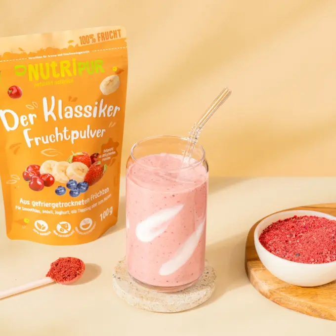Detaljebillede af emballagen og det frysetørrede frugtpulver “Den Klassiske”.