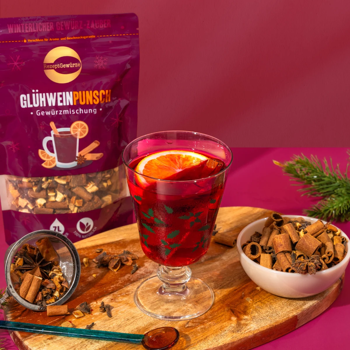 Billedet viser punch lavet af punch- og gløggkrydderier fra NutriPur